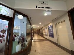Burlington Square (D7), Retail #451304791